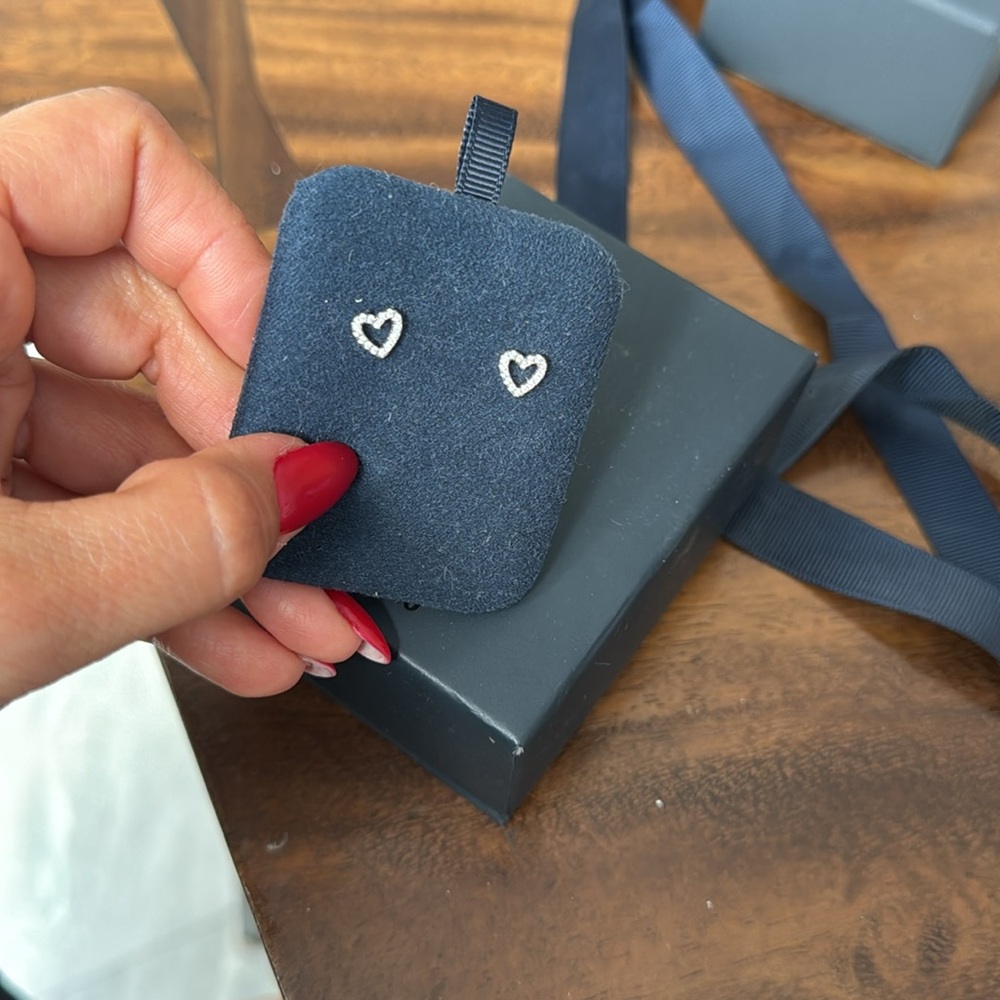 Apm Monaco Heart Stud Earrings View 2